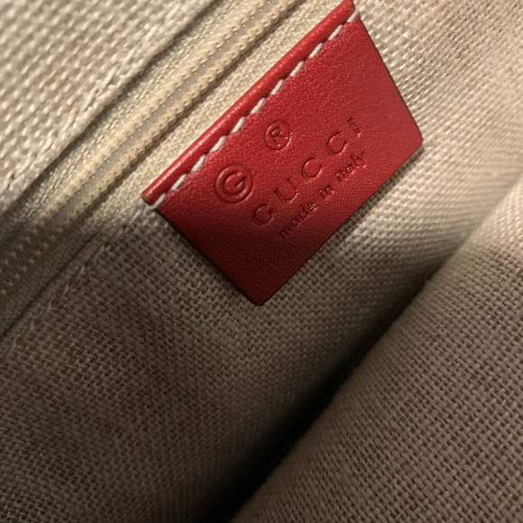 Authentic Gucci large soft tote by Alessandro Michele Red. Microguccissima - Picture 9 of 15